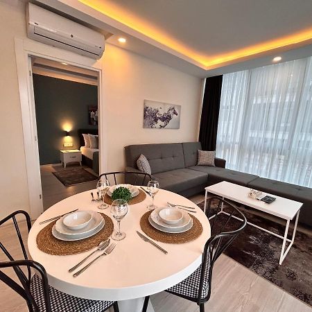 Hadrians Tower Aparthotel อันตัลยา ภายนอก รูปภาพ