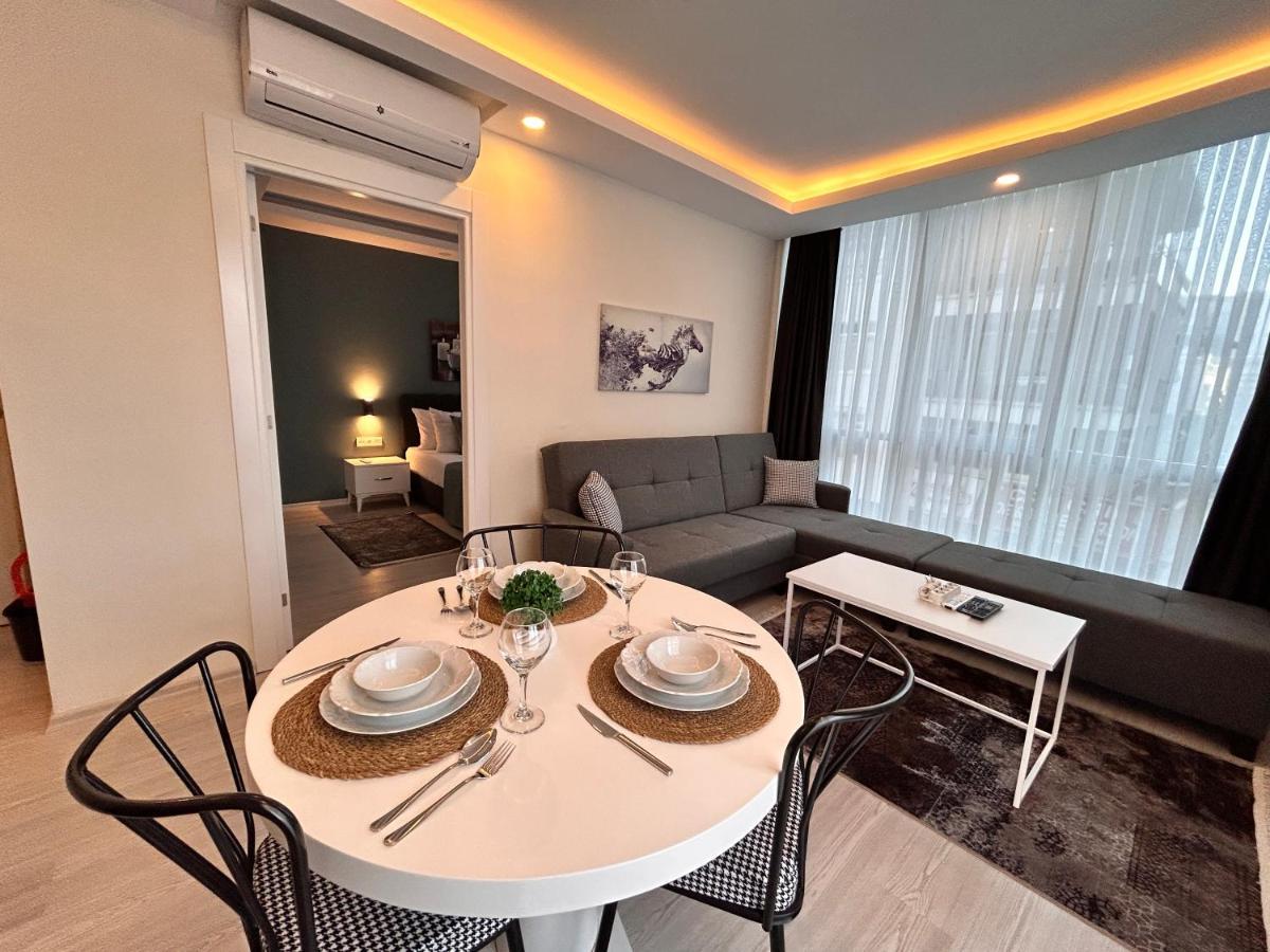 Hadrians Tower Aparthotel อันตัลยา ภายนอก รูปภาพ