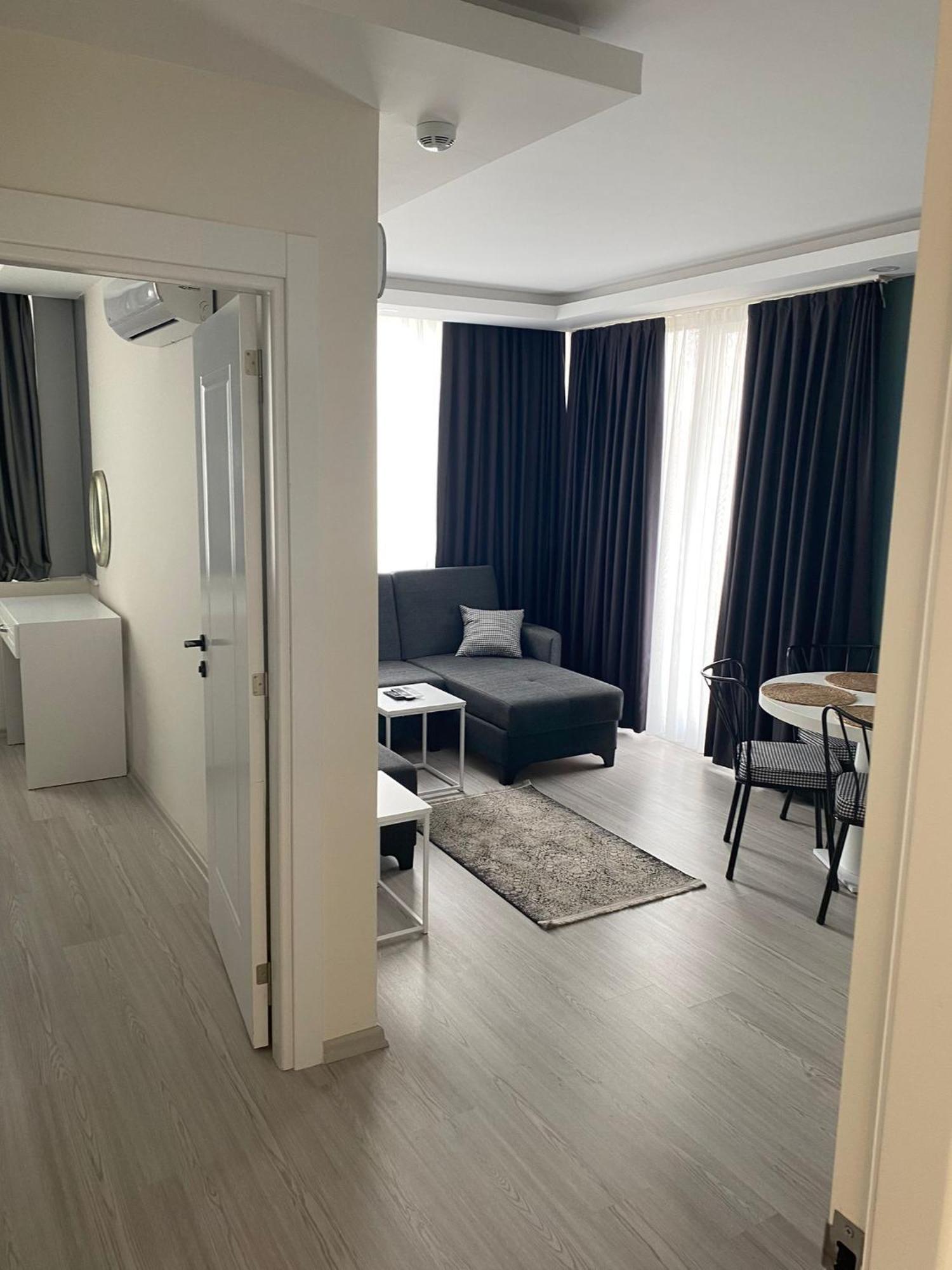 Hadrians Tower Aparthotel อันตัลยา ภายนอก รูปภาพ