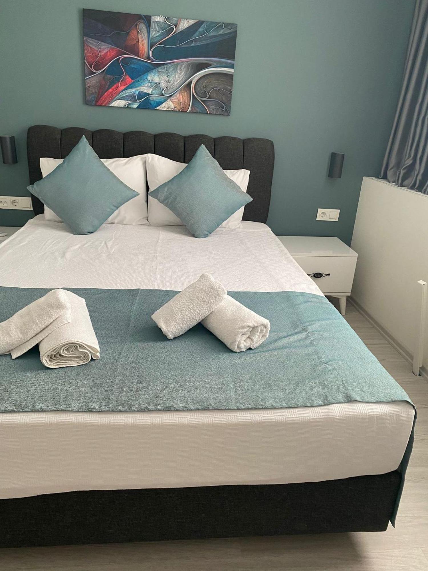 Hadrians Tower Aparthotel อันตัลยา ภายนอก รูปภาพ